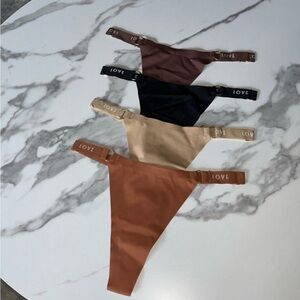 Thong bundle